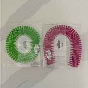 Urban outfitters stretch combs pink heart and green flower